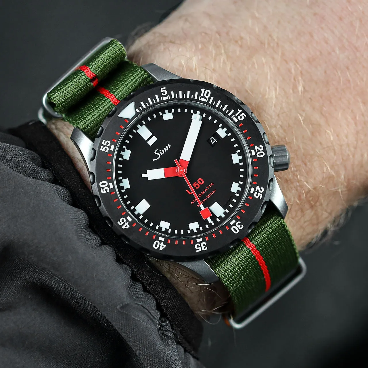 1973 British Military Watch Strap: CADET Marine Nationale - Green, Red Stripe