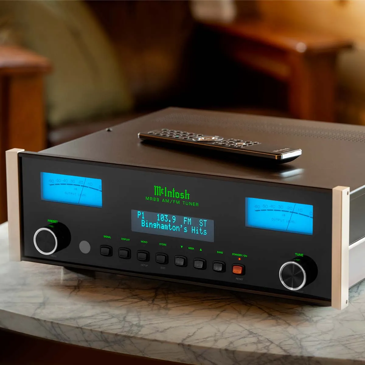 McIntosh MR89 AM/FM Tuner